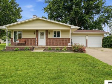 355 Kansas Street, Utica, NE 68456