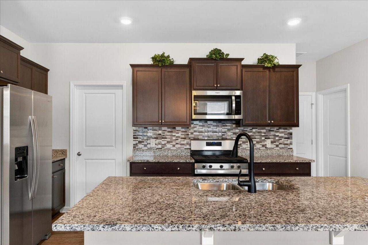 229 N Light Way Photo 9