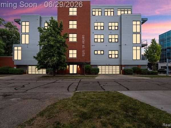 100 N Center Street, Royal Oak, MI 48067