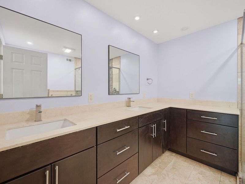 2133 Clareglen Drive, Unit 304, Crescent Springs, KY 41017 Photo 19