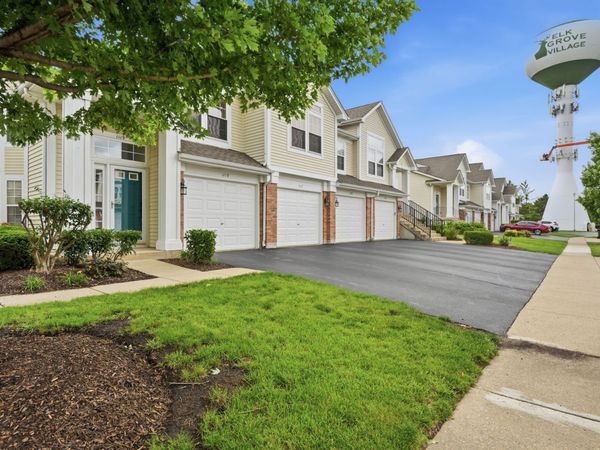 1117 Hawthorne Lane , Unit 1117, Elk Grove Village, IL 60007