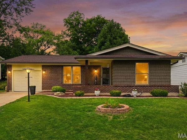 2451 Wesbay Drive, Maryland Heights, MO 63043