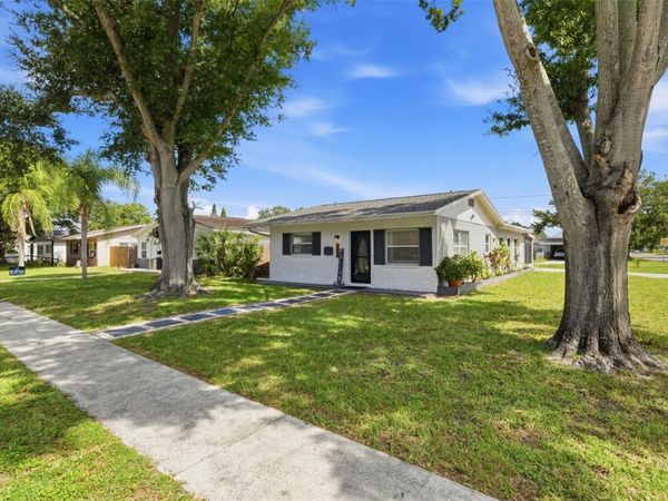 801 89TH AVENUE N, ST PETERSBURG, FL 33702