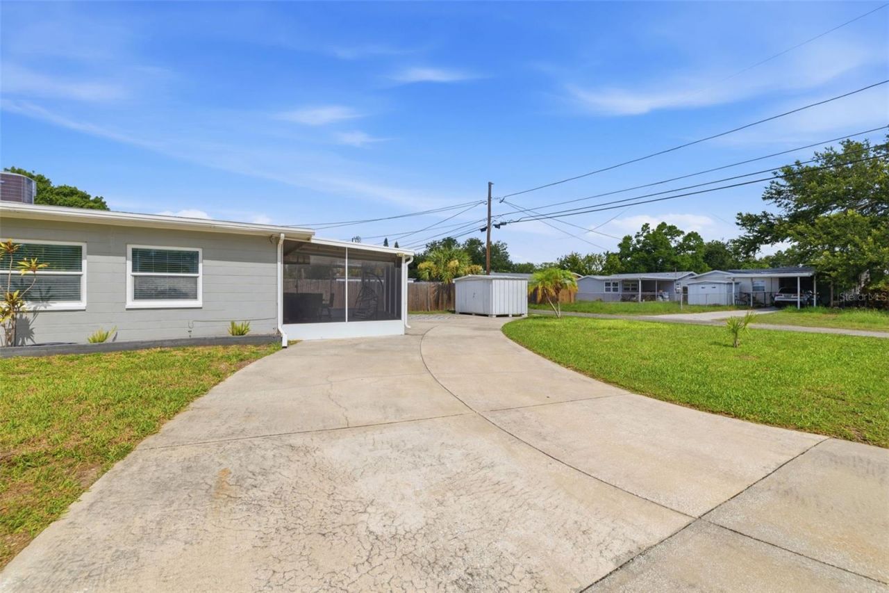 801 89th Avenue N, Saint Petersburg, FL 33702 Photo