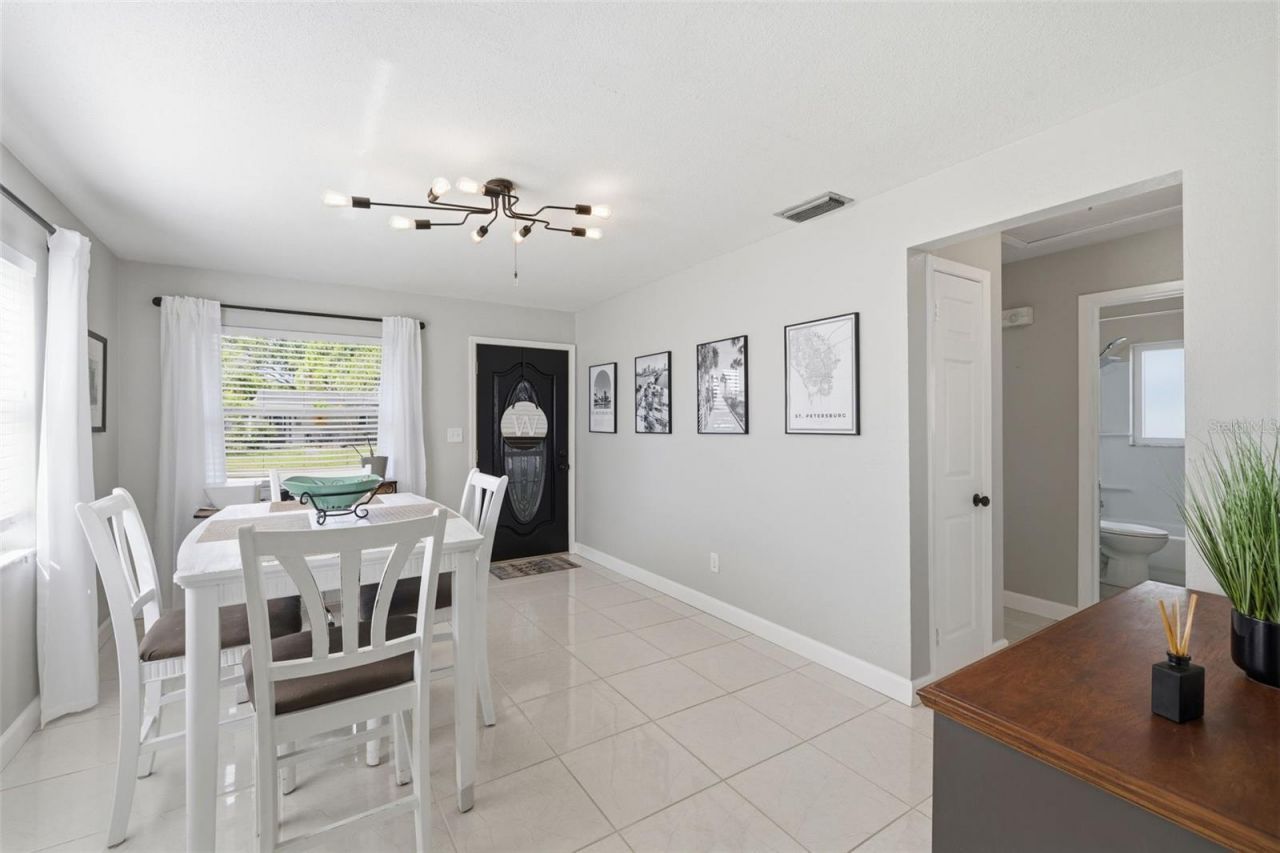 801 89th Avenue N, Saint Petersburg, FL 33702 Photo