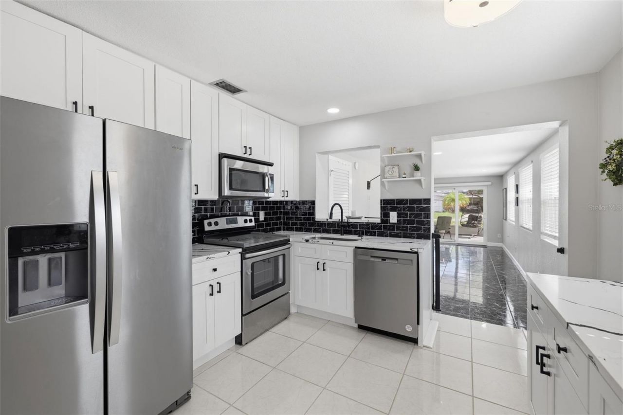 801 89th Avenue N, Saint Petersburg, FL 33702 Photo