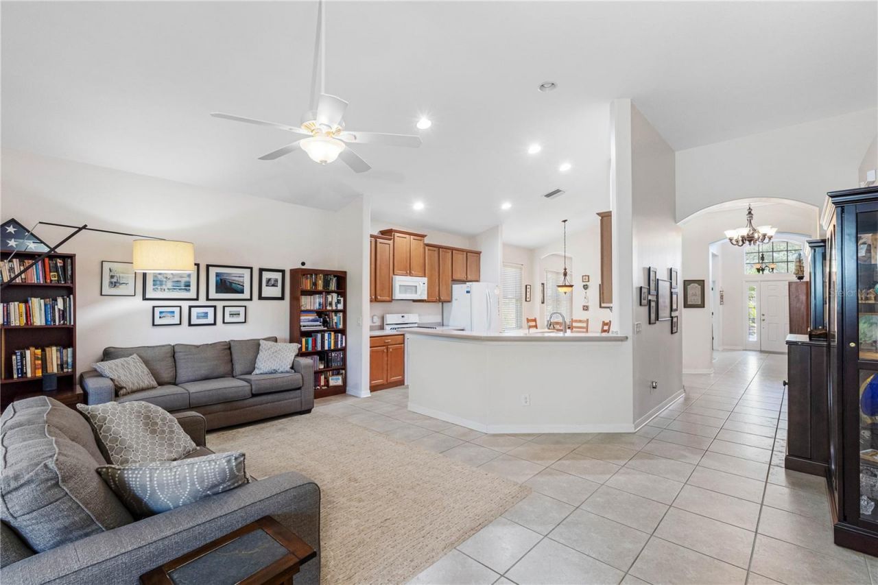 5335 Clover Mist Drive , Apollo Beach, FL 33572 Photo