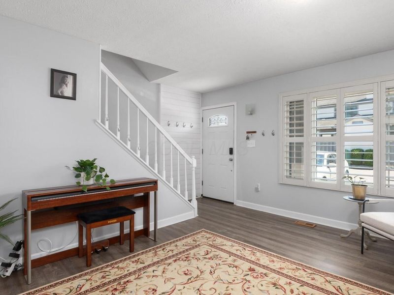 1366 Londondale Parkway, Newark, OH 43055 Photo 4