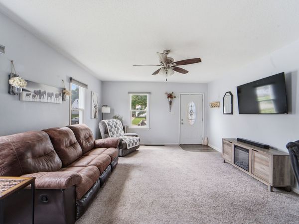 4145 1st Street, Des Moines, IA 50313