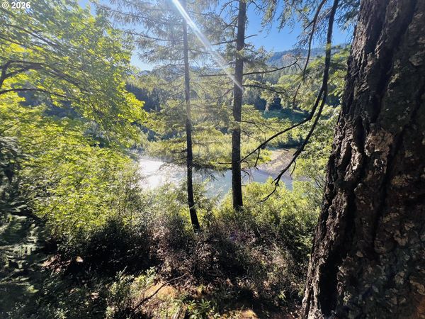 Agness RD, Agness, OR 97406
