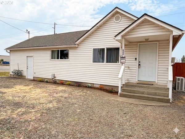 680 S 5TH ST, Harrisburg, OR 97446
