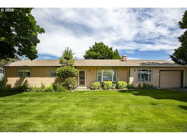 2448 CENTURY LOOP, La Grande, OR 97850