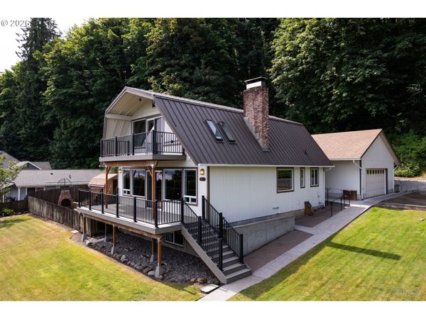 1024 W C ST, Rainier, OR 97048