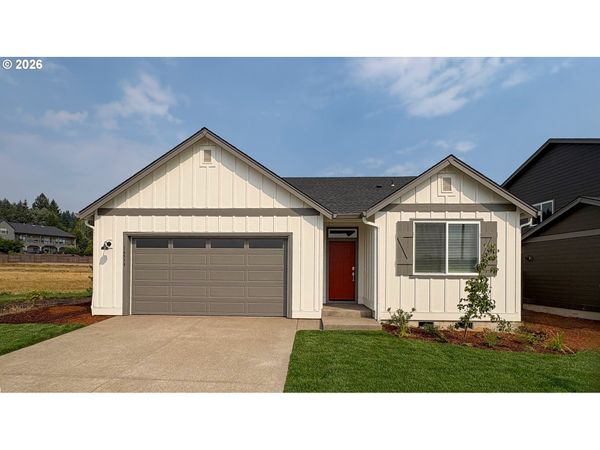 16539 SE Multnomah Falls DR, Happy Valley, OR 97086
