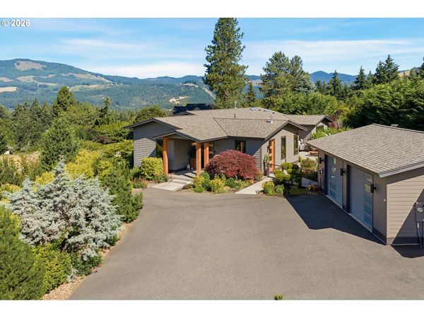 153 Palos Verdes, White Salmon, WA 98672