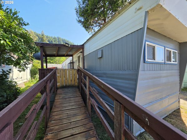 76332 RAINBOW ST, Unit 43B, Oakridge, OR 97463