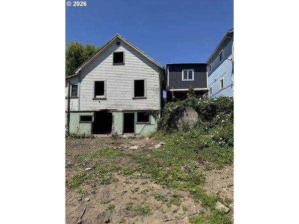 63776 ELLEN ST, Coos Bay, OR 97420