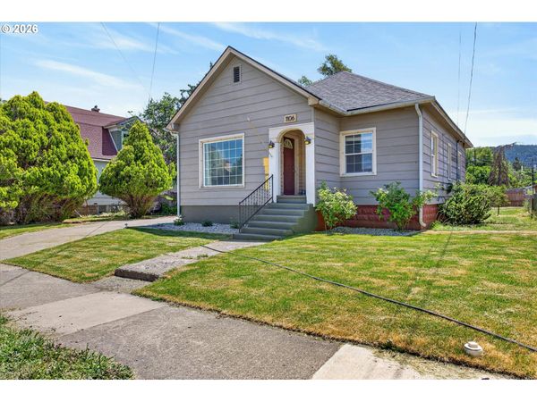 1106 I AVE, La Grande, OR 97850