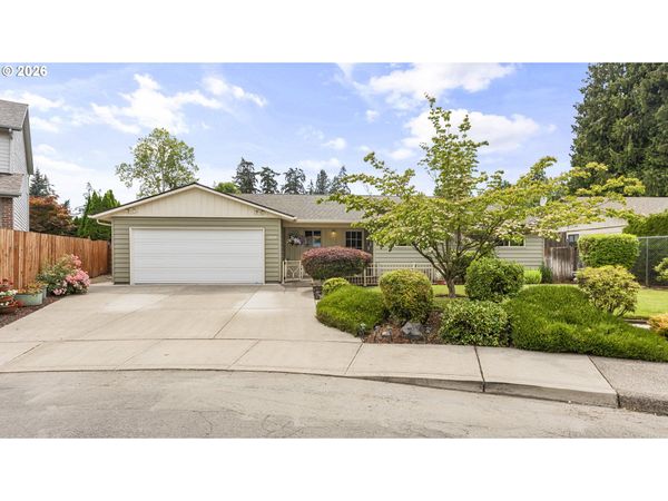 1824 JONATHAN NE CT, Keizer, OR 97303