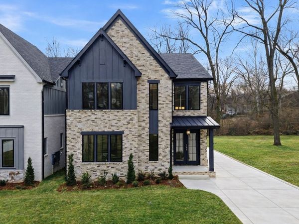 1525 Graybar Ln , Nashville, TN 37215