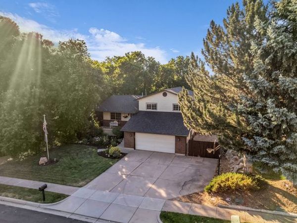 2600 DEER RUN DR , South Weber, UT 84405