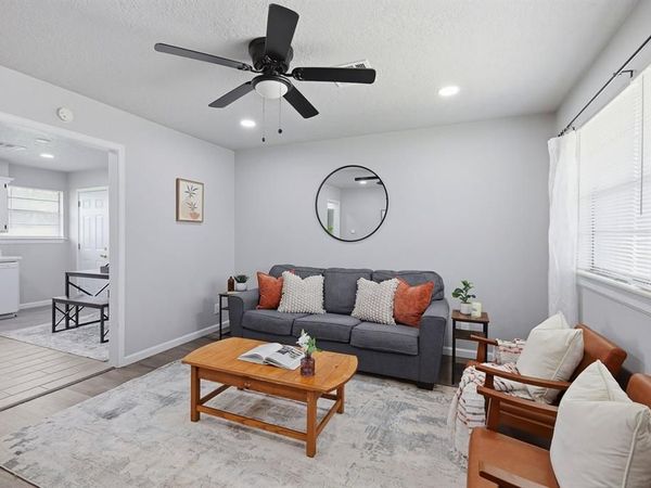 1718 NE Classen Boulevard, Norman, OK 73071