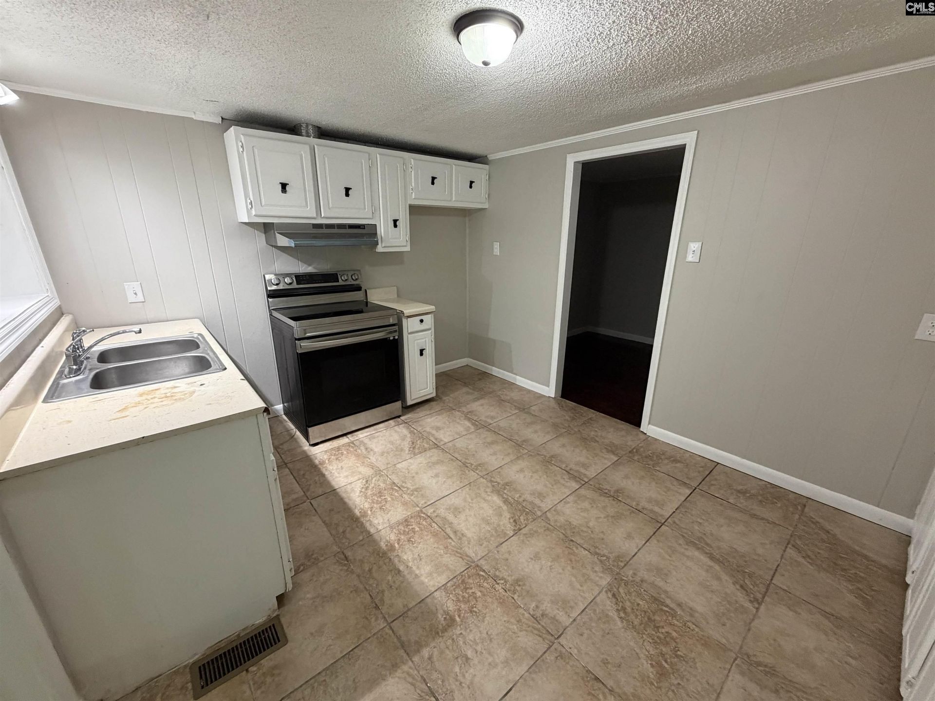 1207 Hampton Photo 13