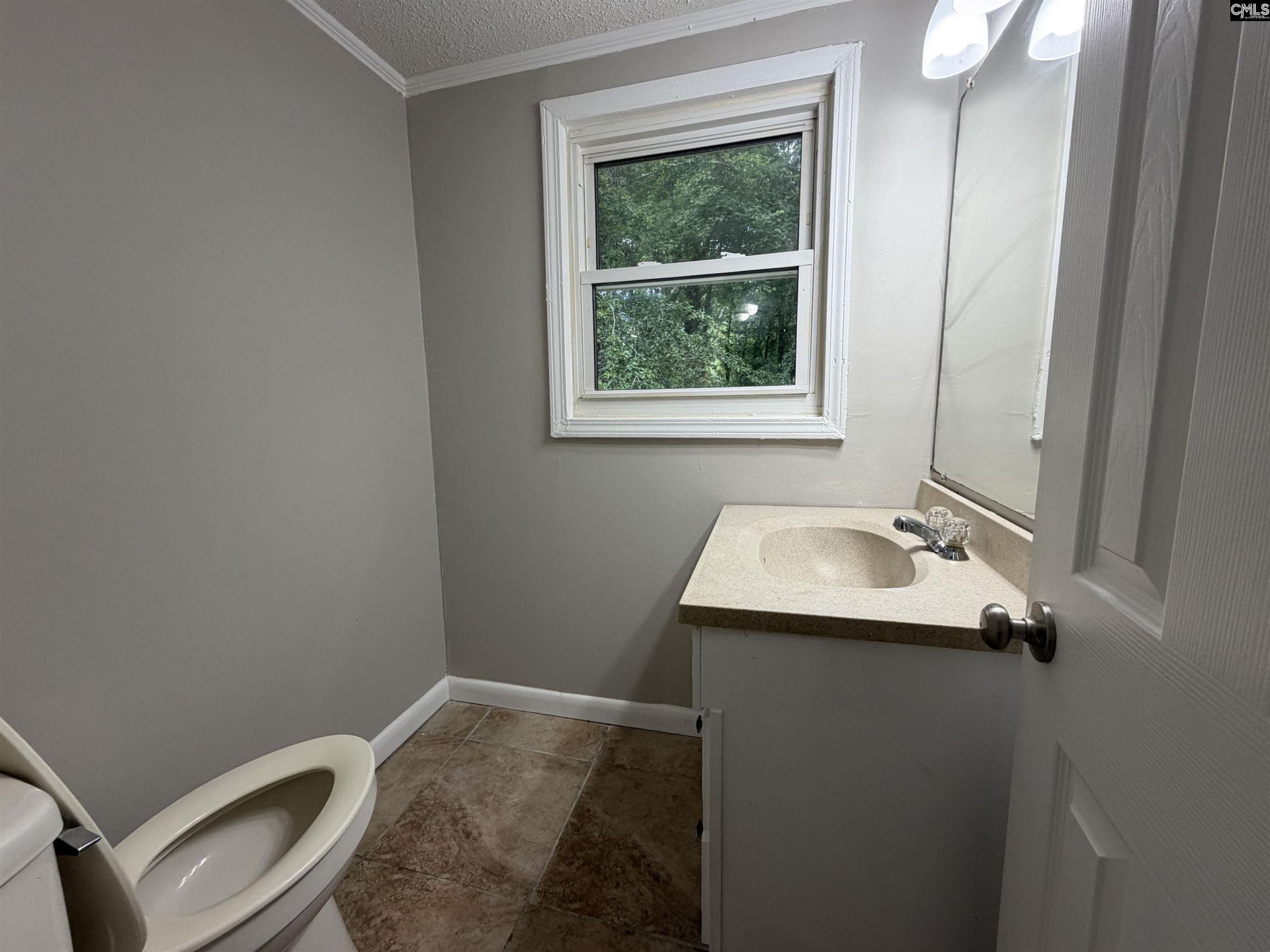 1207 Hampton Photo 19