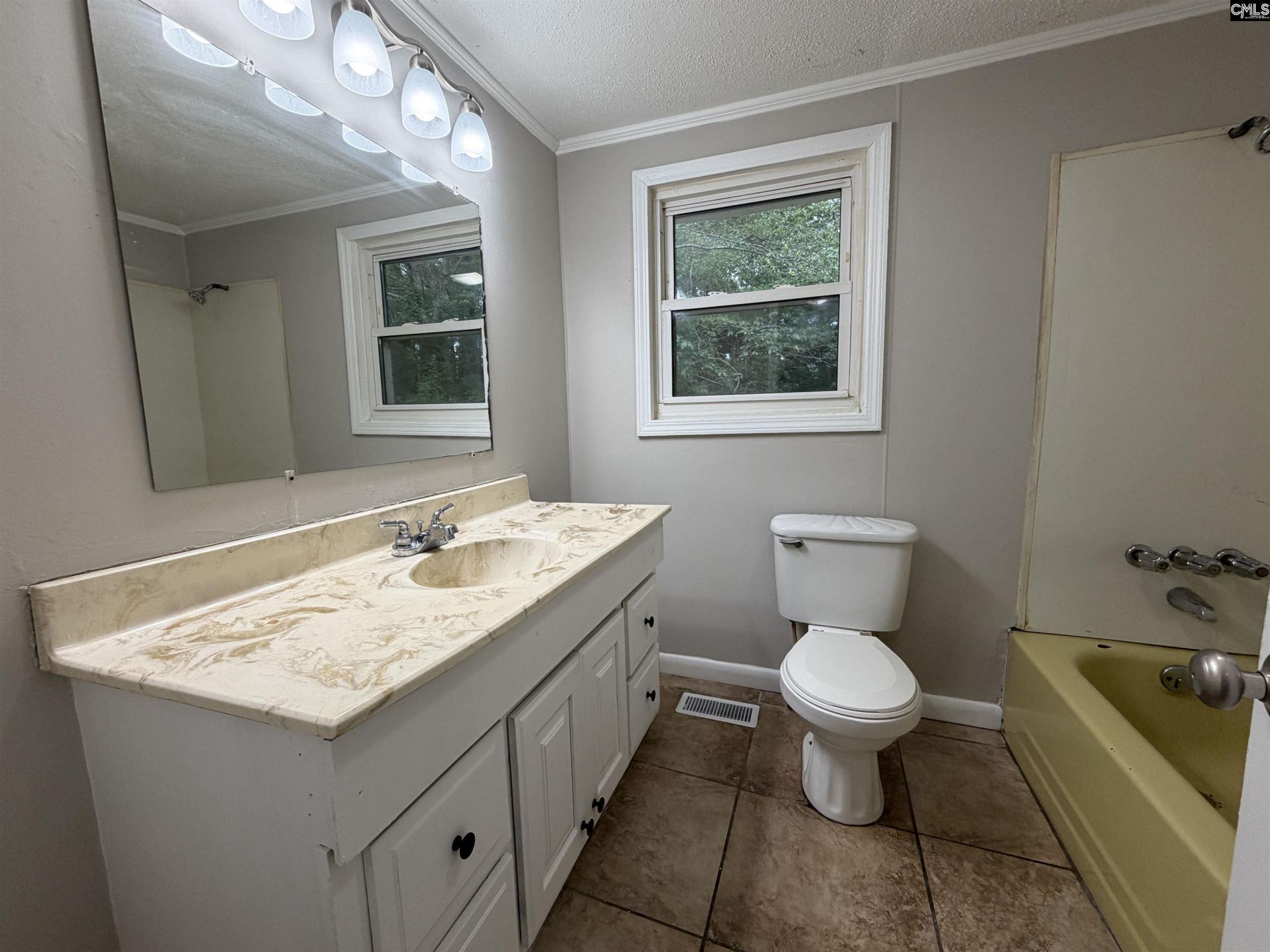 1207 Hampton Photo 23