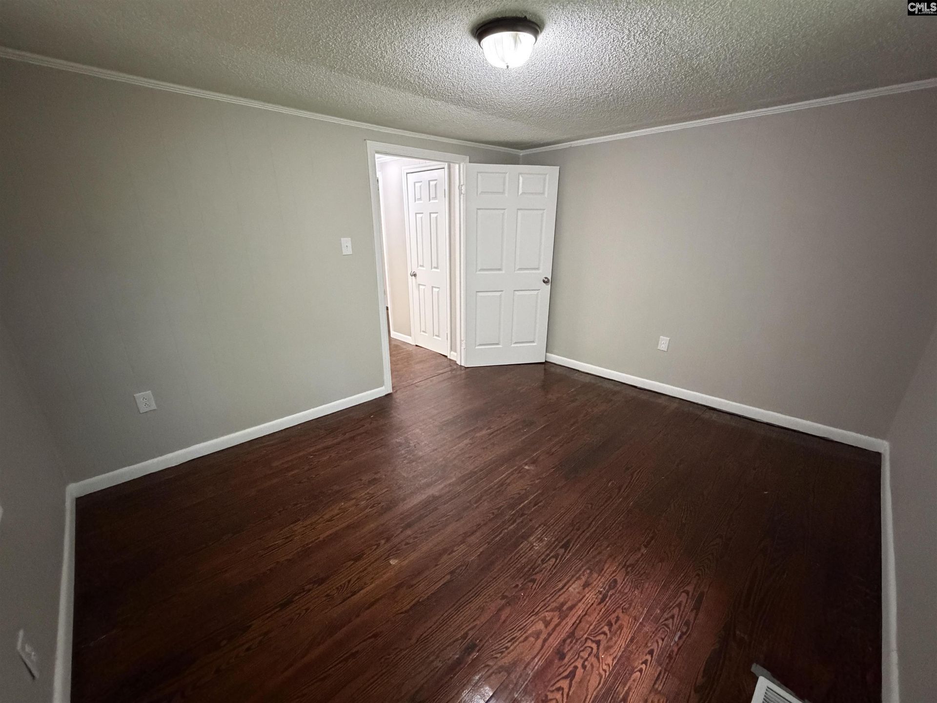 1207 Hampton Photo 25