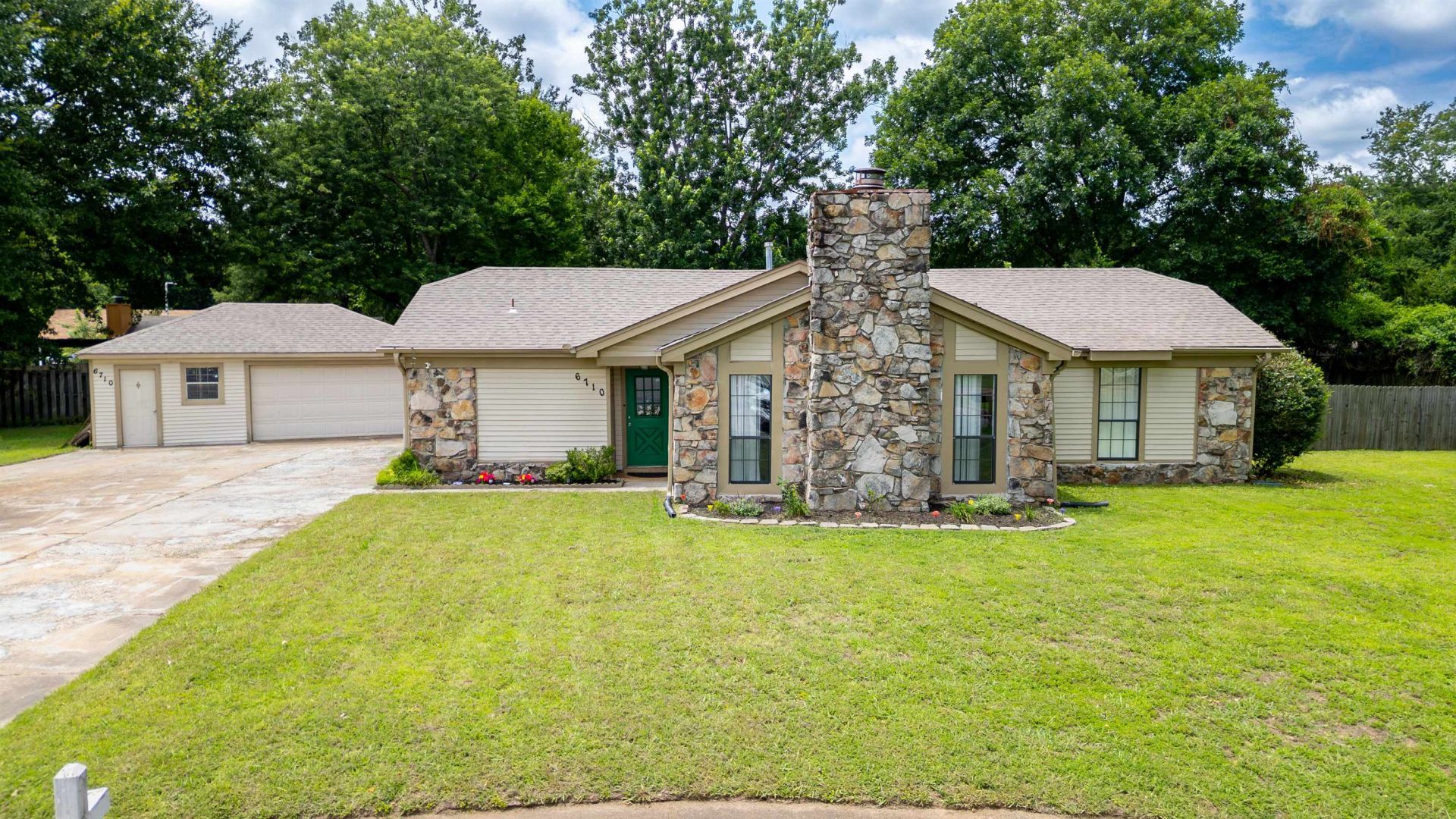 6710 Brownbark Cv, Memphis, TN 38115 Main Photo