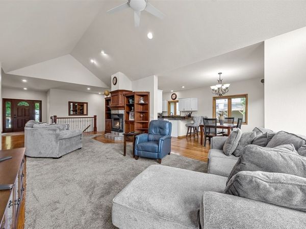 1280 Winchester Drive, Swisher, IA 52338