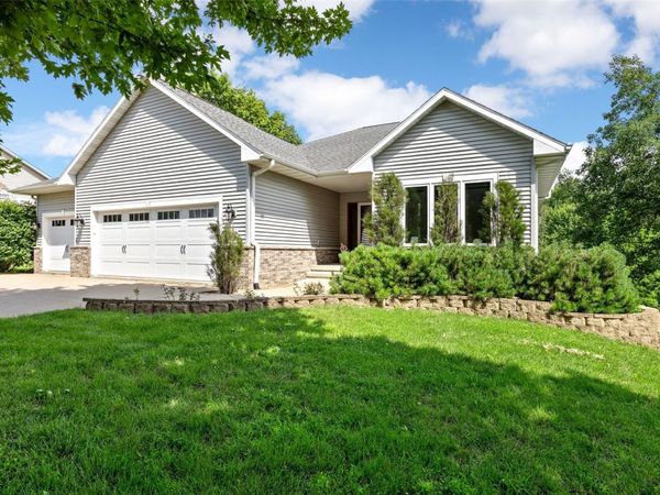 1280 Winchester Drive, Swisher, IA 52338