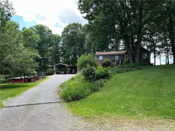 108 Needham Dr, Valencia, PA 16059