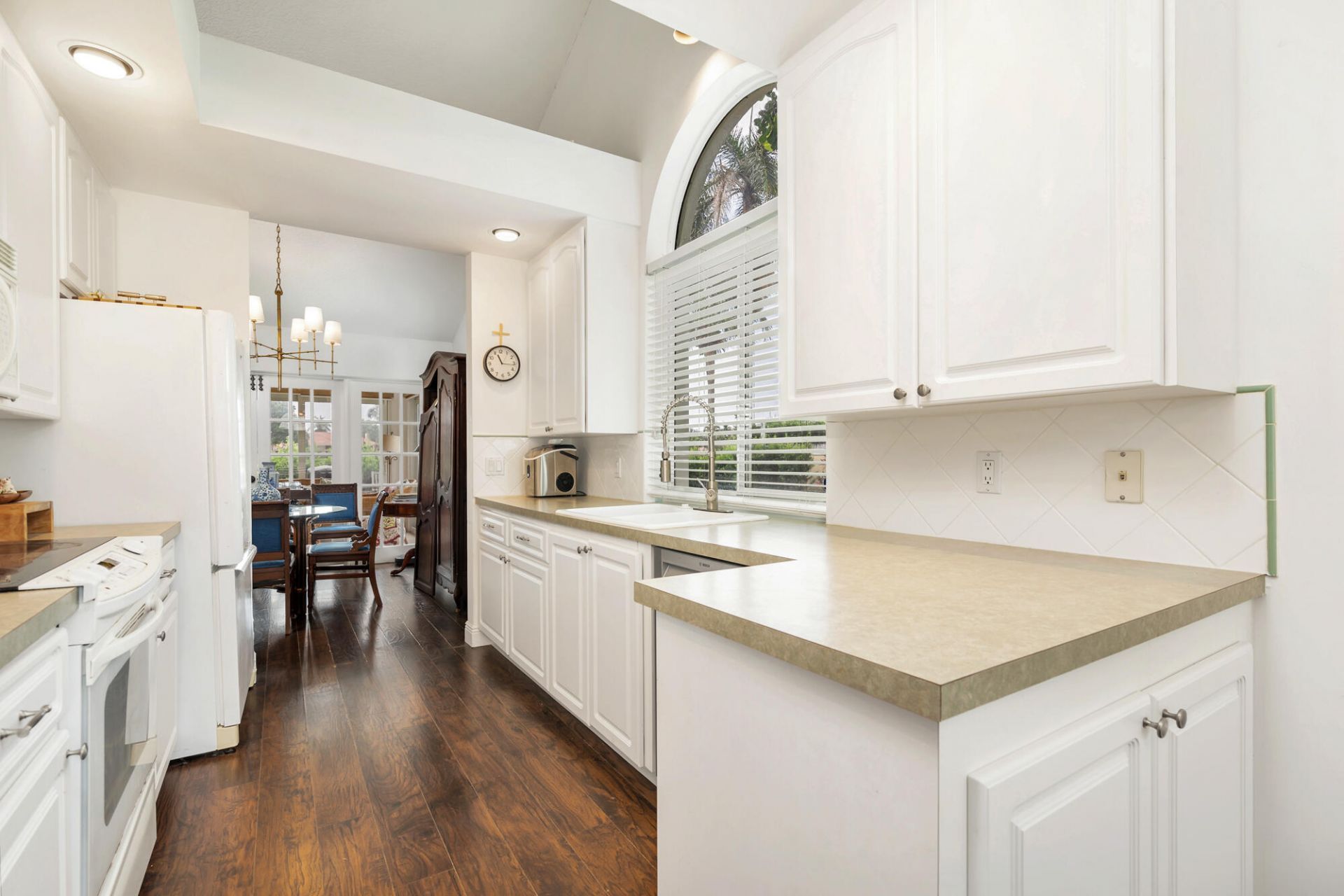 2402 Saratoga Bay Drive, West Palm Beach, FL 33409 Photo