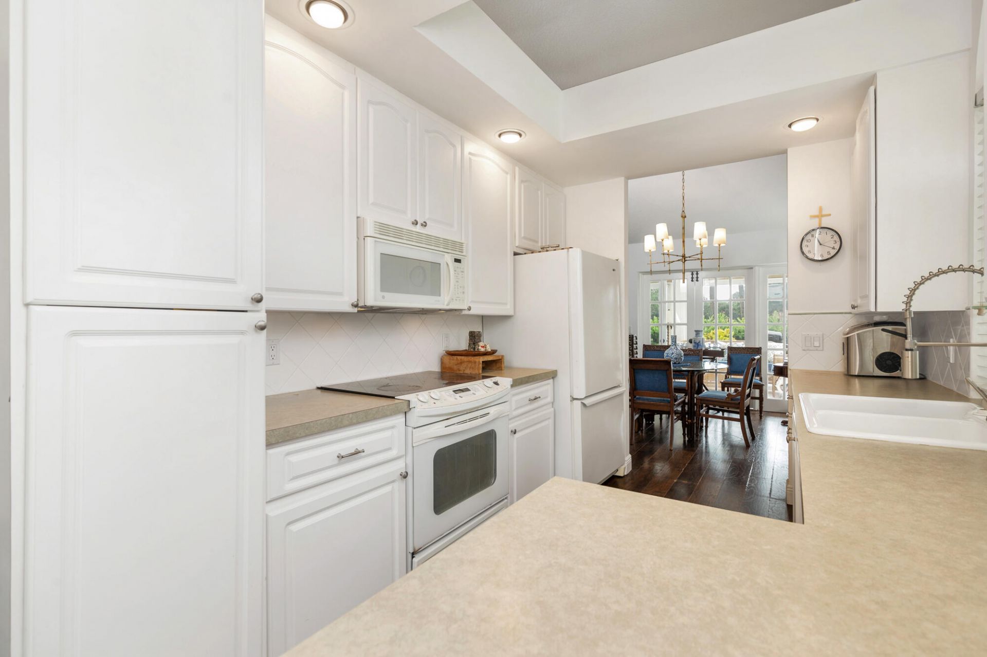 2402 Saratoga Bay Drive, West Palm Beach, FL 33409 Photo