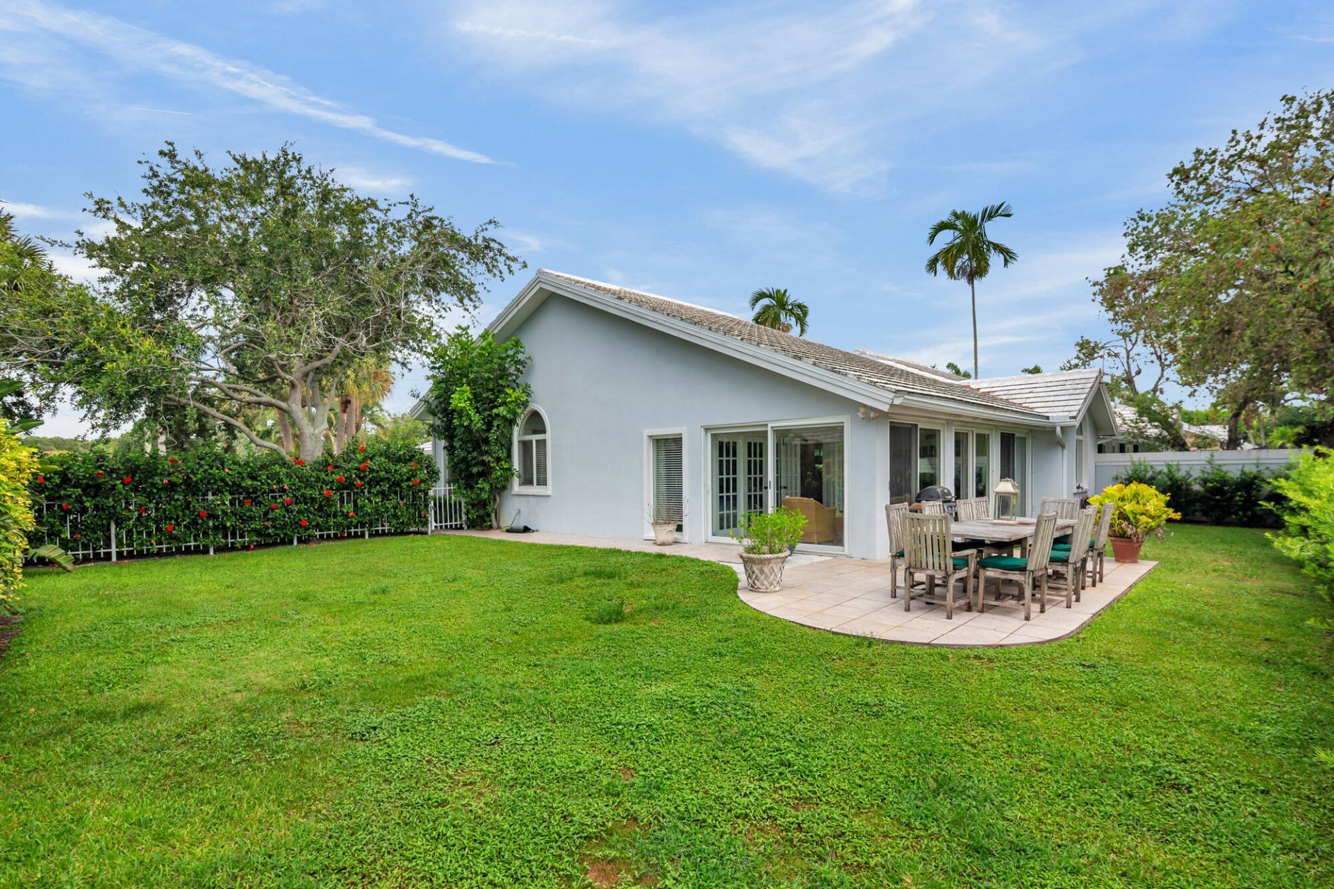 2402 Saratoga Bay Drive, West Palm Beach, FL 33409 Photo