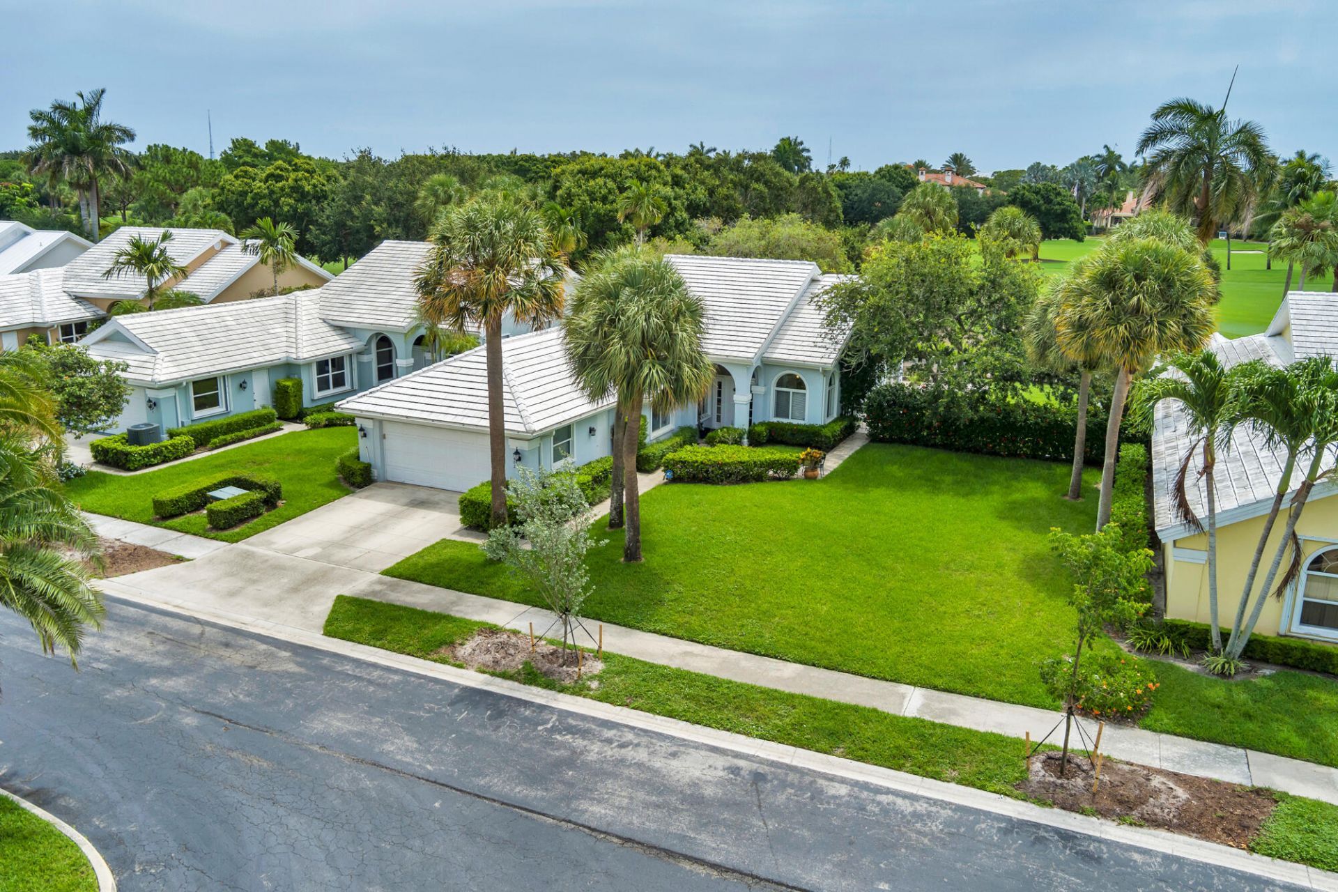 2402 Saratoga Bay Drive, West Palm Beach, FL 33409 Photo