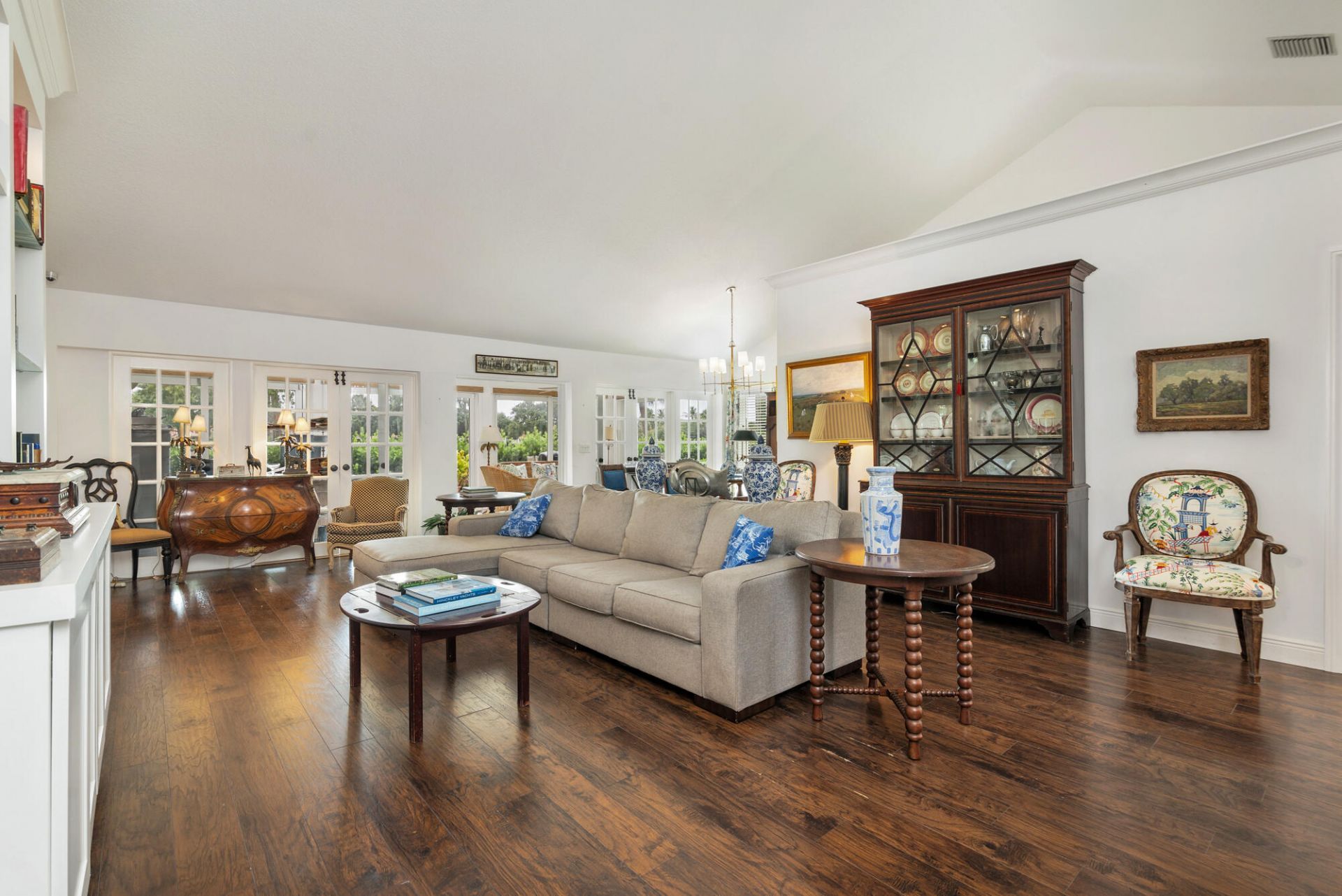 2402 Saratoga Bay Drive, West Palm Beach, FL 33409 Photo