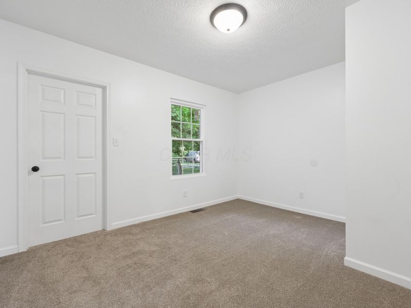 411 E Ohio Street, Circleville, OH 43113 Photo 17