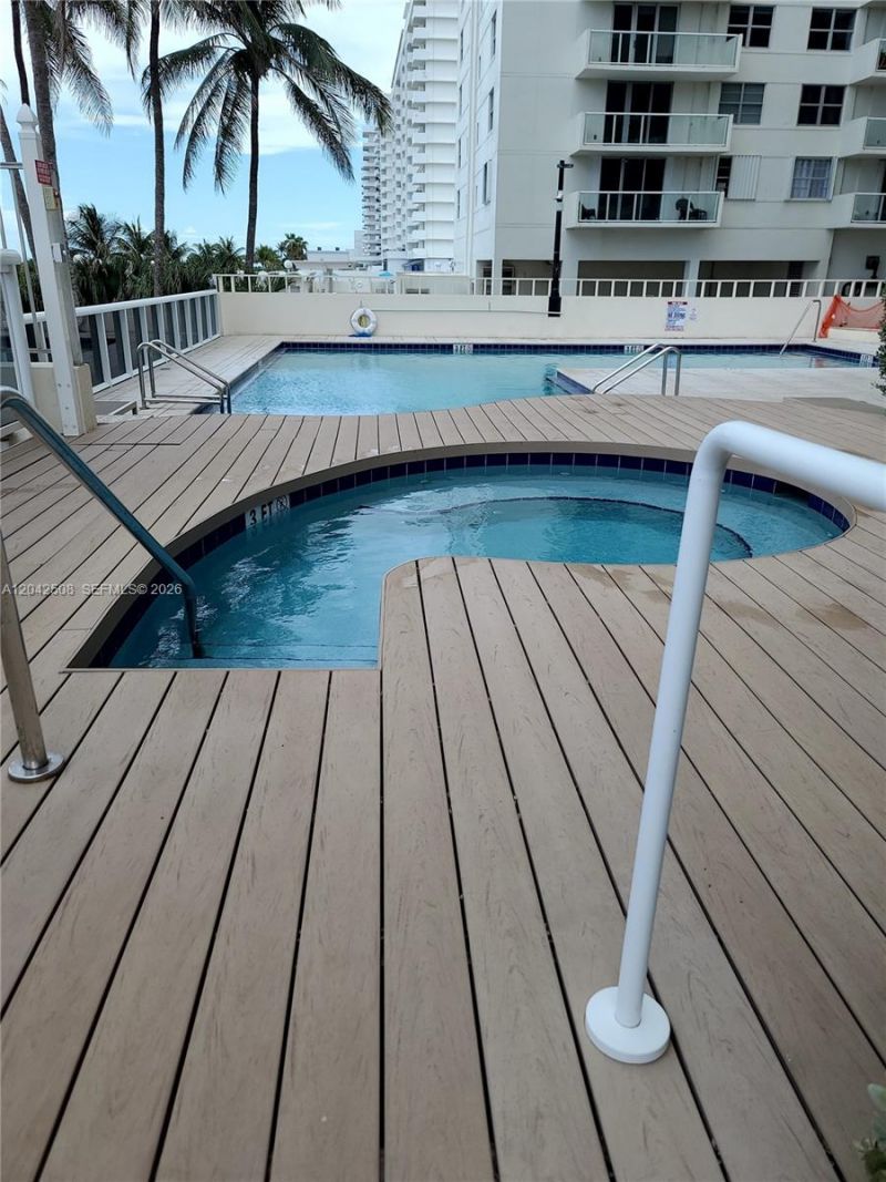 5757 Collins Ave , Unit 1604, Miami Beach, FL 33140 Photo