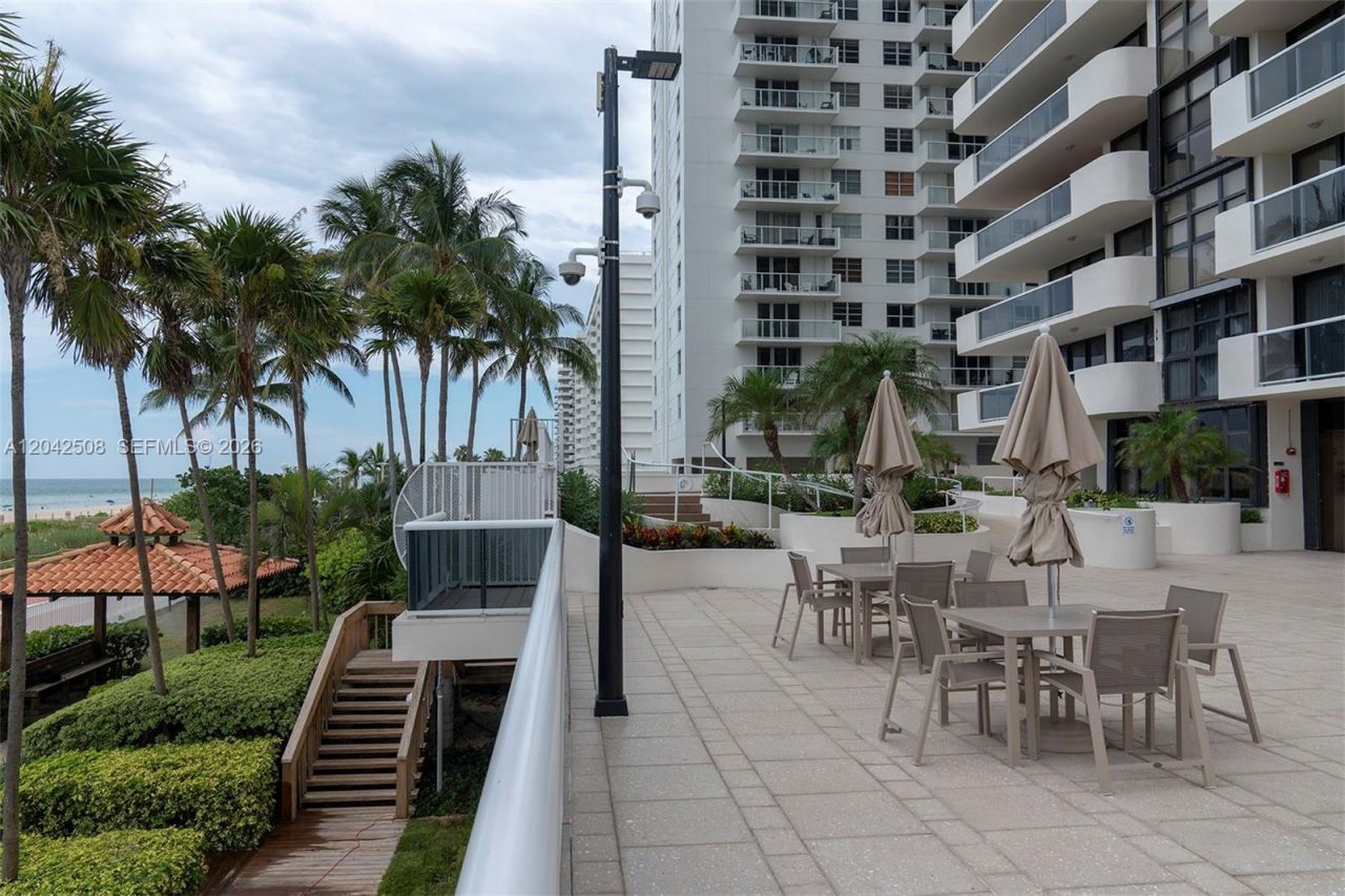 5757 Collins Ave , Unit 1604, Miami Beach, FL 33140 Photo