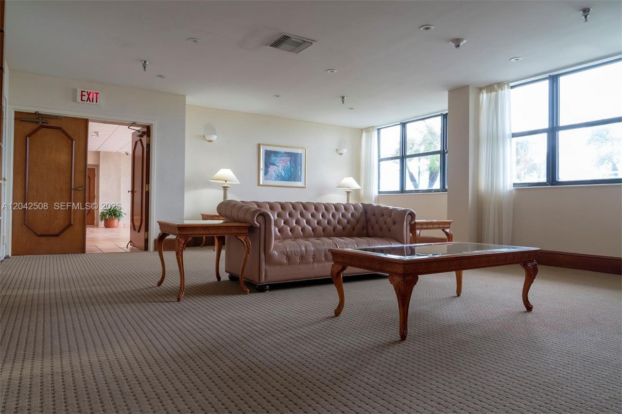 5757 Collins Ave , Unit 1604, Miami Beach, FL 33140 Photo