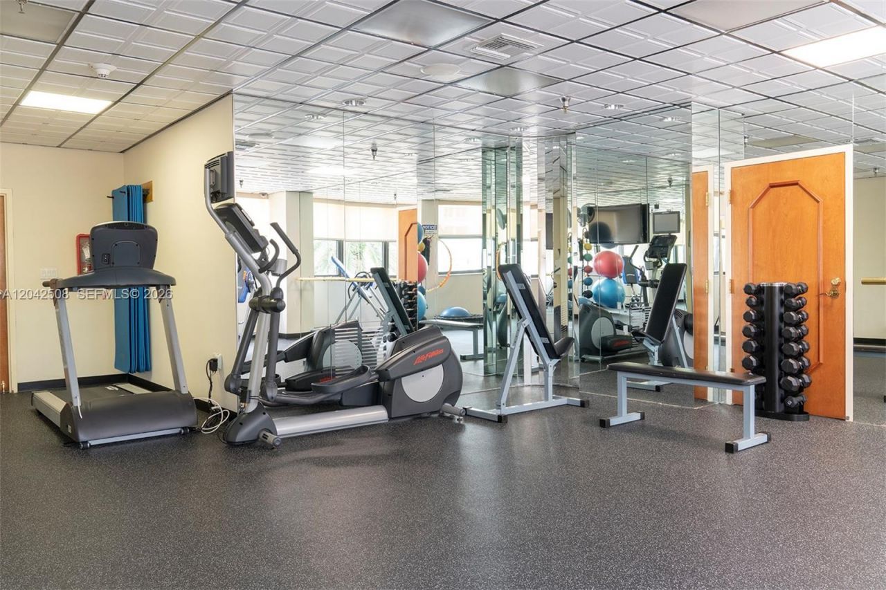 5757 Collins Ave , Unit 1604, Miami Beach, FL 33140 Photo