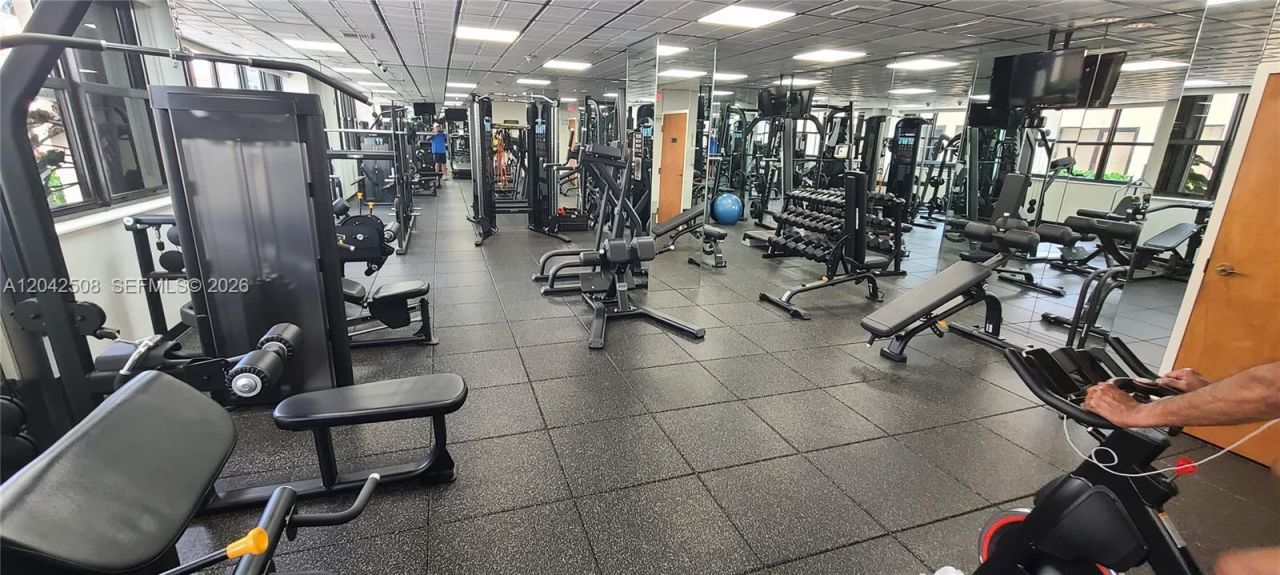 5757 Collins Ave , Unit 1604, Miami Beach, FL 33140 Photo