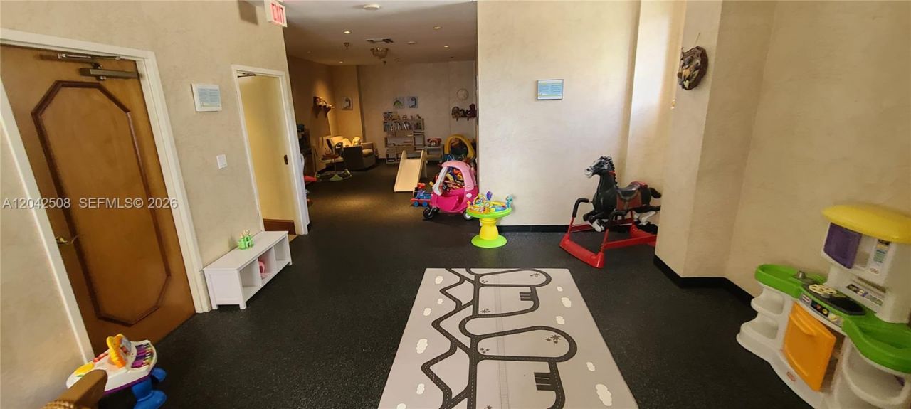 5757 Collins Ave , Unit 1604, Miami Beach, FL 33140 Photo