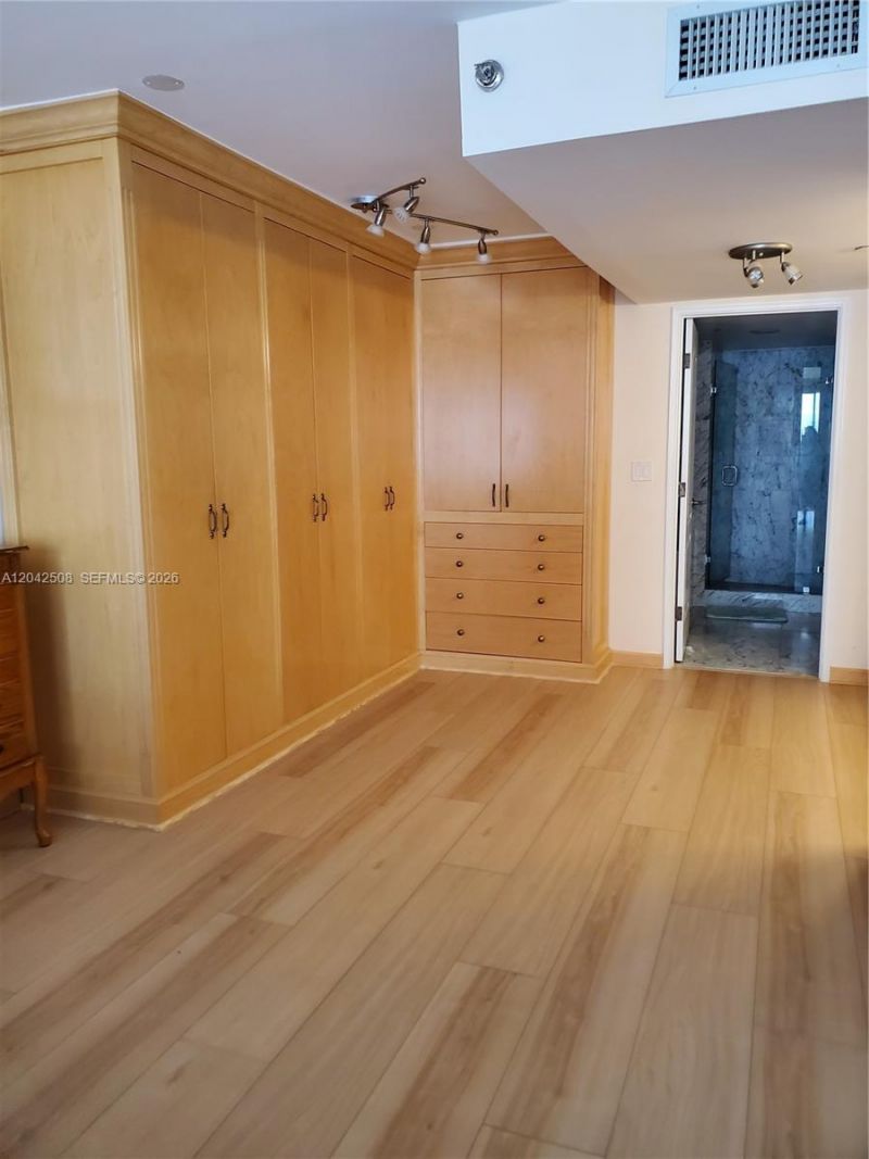 5757 Collins Ave , Unit 1604, Miami Beach, FL 33140 Photo