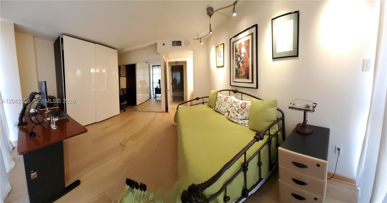 5757 Collins Ave , Unit 1604, Miami Beach, FL 33140 Photo