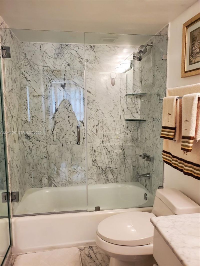 5757 Collins Ave , Unit 1604, Miami Beach, FL 33140 Photo