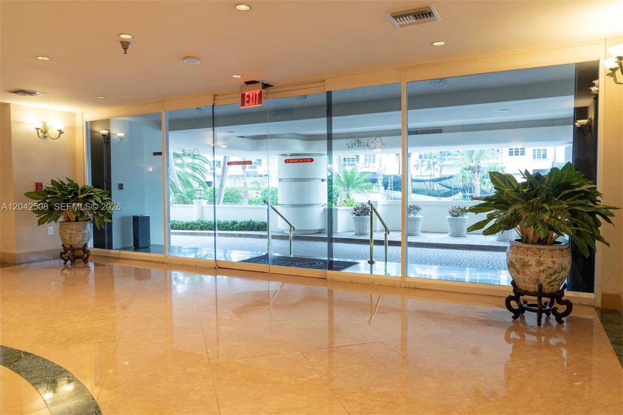 5757 Collins Ave , Unit 1604, Miami Beach, FL 33140 Photo